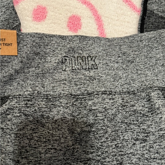 PINK by Victoria Secret leggings. - Picture 5 of 5